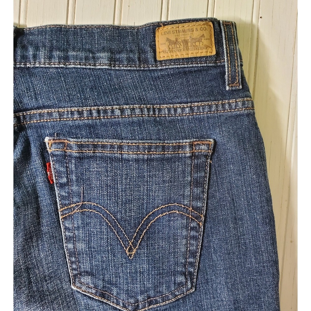 Levi's 550 Relaxed Boot Cut Jeans Women's Size 12 Dark Wash Stretch